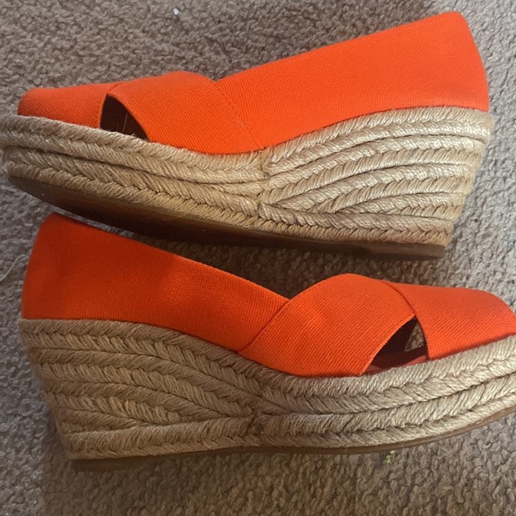 Orange Tory Burch wedges 9B women’s - Picture 3 of 6